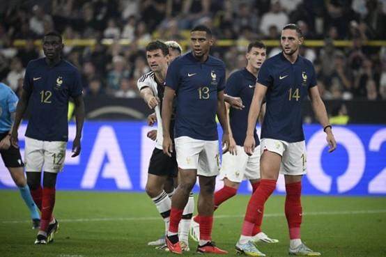 1694576209040099937.jpg 151694574689_.pic.jpg